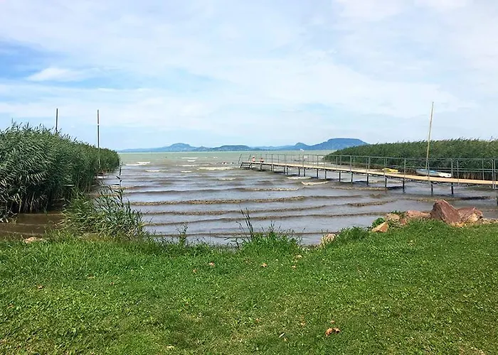 Vitorlas Haus 別荘 Balatonkeresztúr